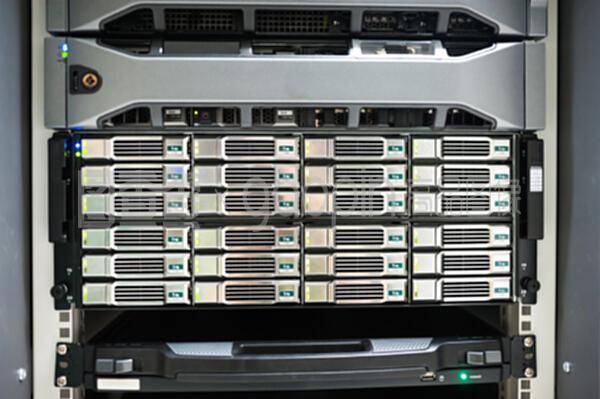 網(wǎng)絡(luò)服務(wù)器與云計算裝備技術(shù)服務(wù) 構(gòu)建數(shù)字化未來的核心支撐